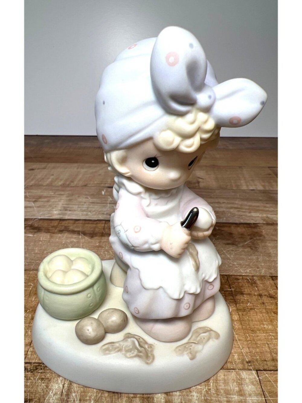 Precious Moments Always Take Time To Pray Figurine PM952 1995 Members Only Colle